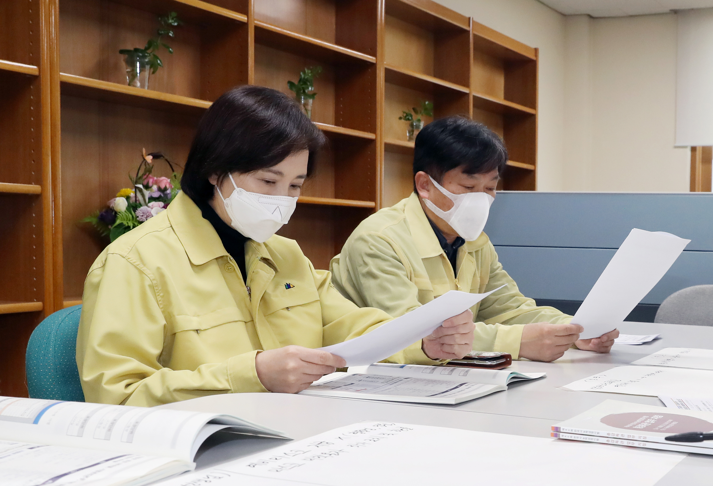 200208am 한국사능력시험(신종코로나바이러스) 관련 국사편찬위원회 상황실 방문 (3)ab.jpg